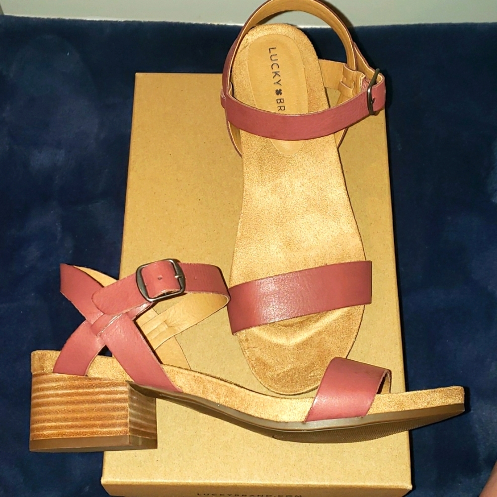 Lucky 7.5 orchid strapped short heels.